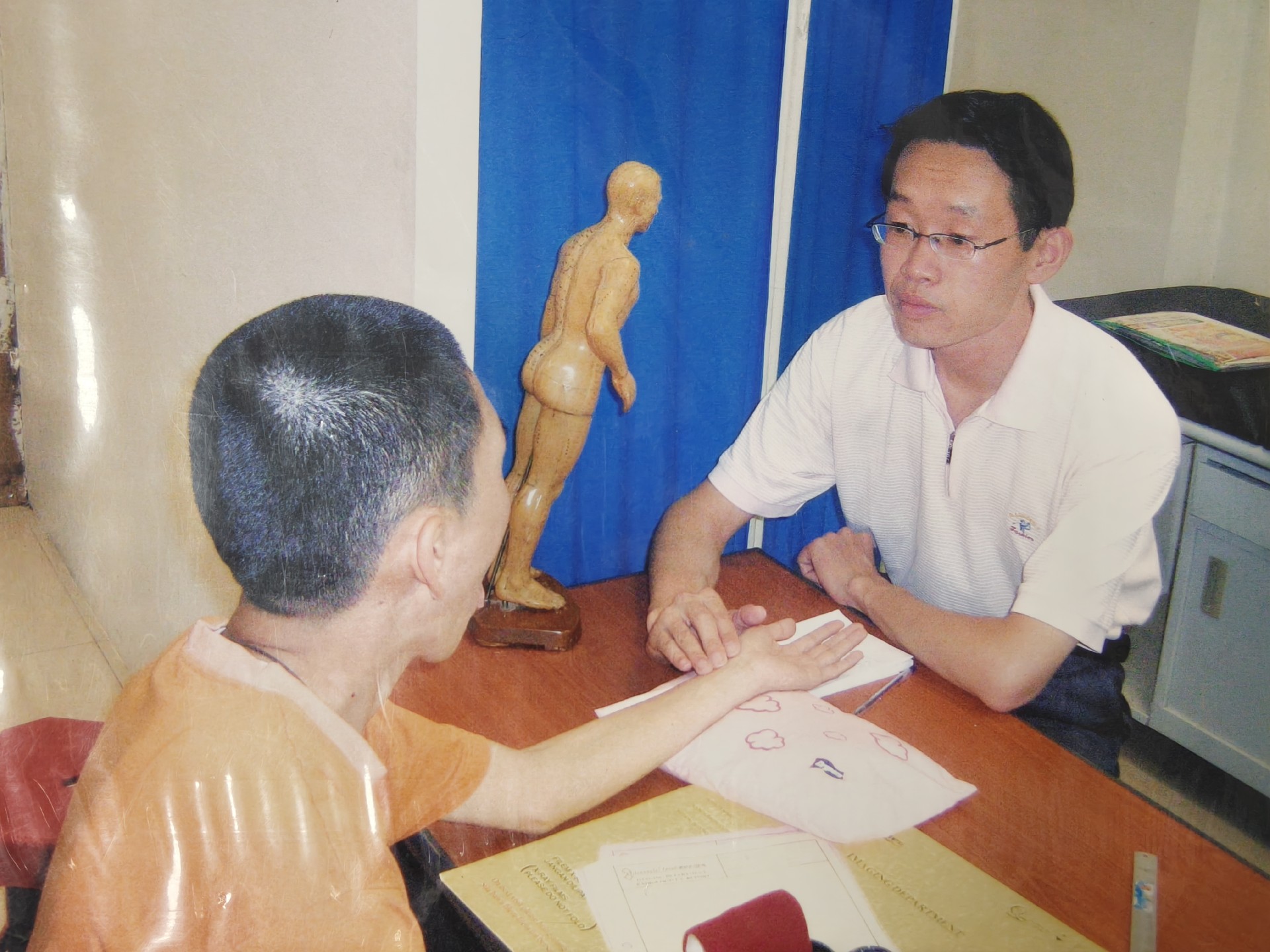 徐建东在马来西亚当地从业问诊